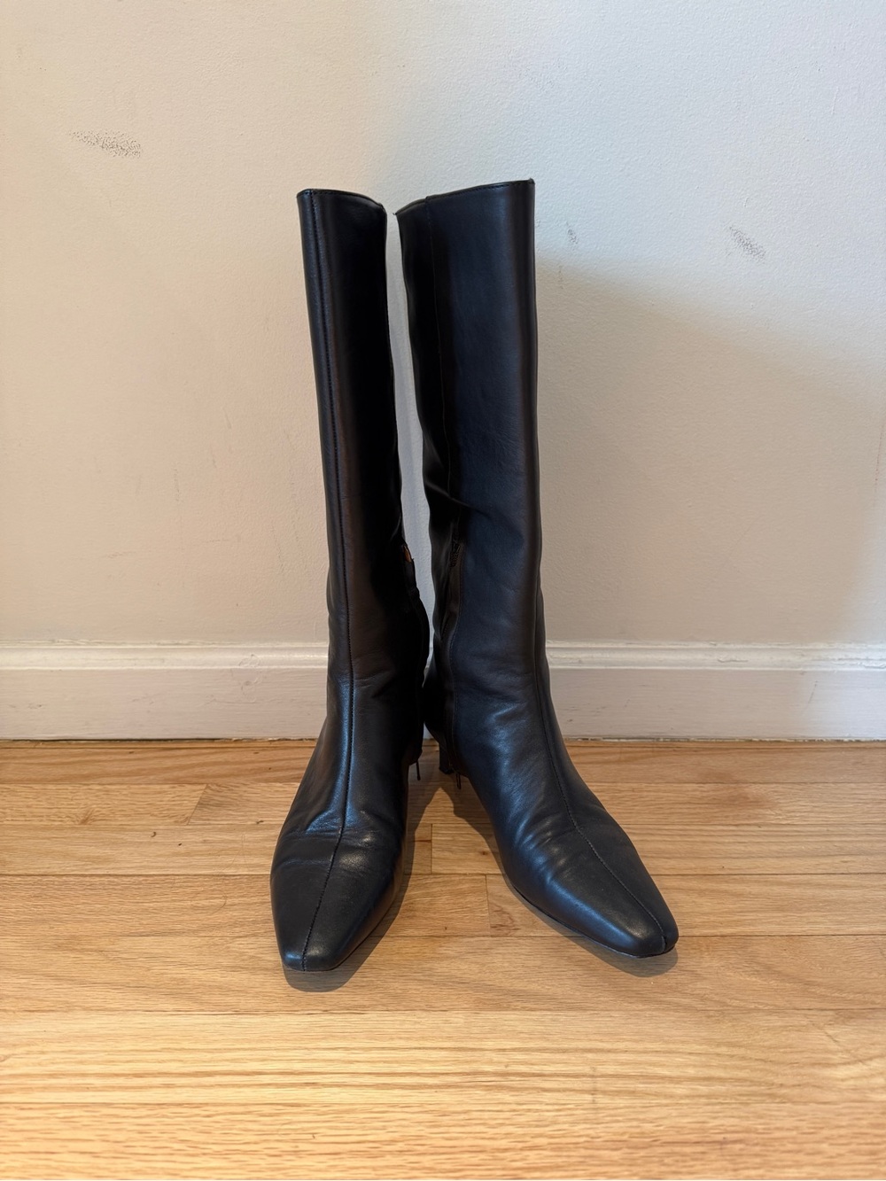 Black Leather Knee High Kitten Heel Boot